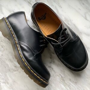 DR. MARTENS 1461 SMOOTH LEATHER OXFORD SHOES IN BLACK